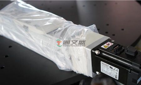 告别低效高耗!防尘直线模组让高速分拣与码垛提效降本一步到位