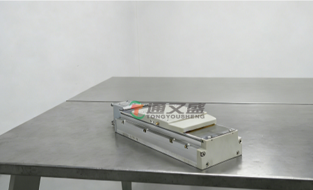 智能仓储高效运转:滚珠丝杆滑台精准定位,筑牢物流搬运精度基础